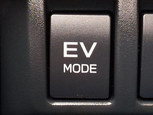 Used 2025 Subaru Forester Limited AWD/4WD image 28
