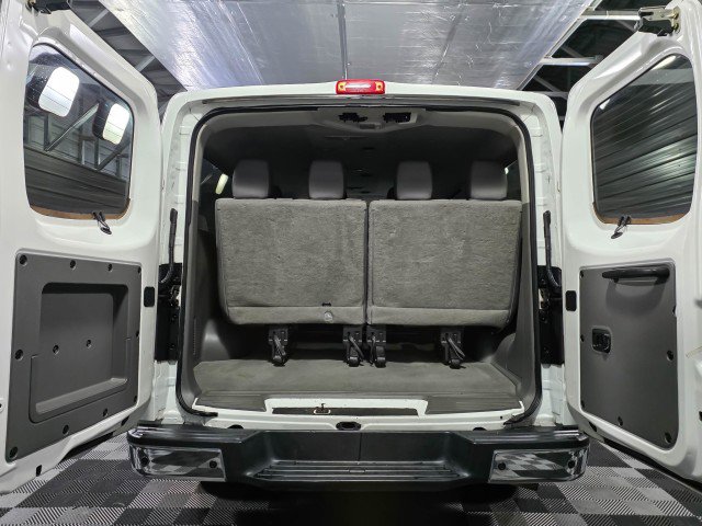 Used 2018 Nissan NV 3500 SV image 10