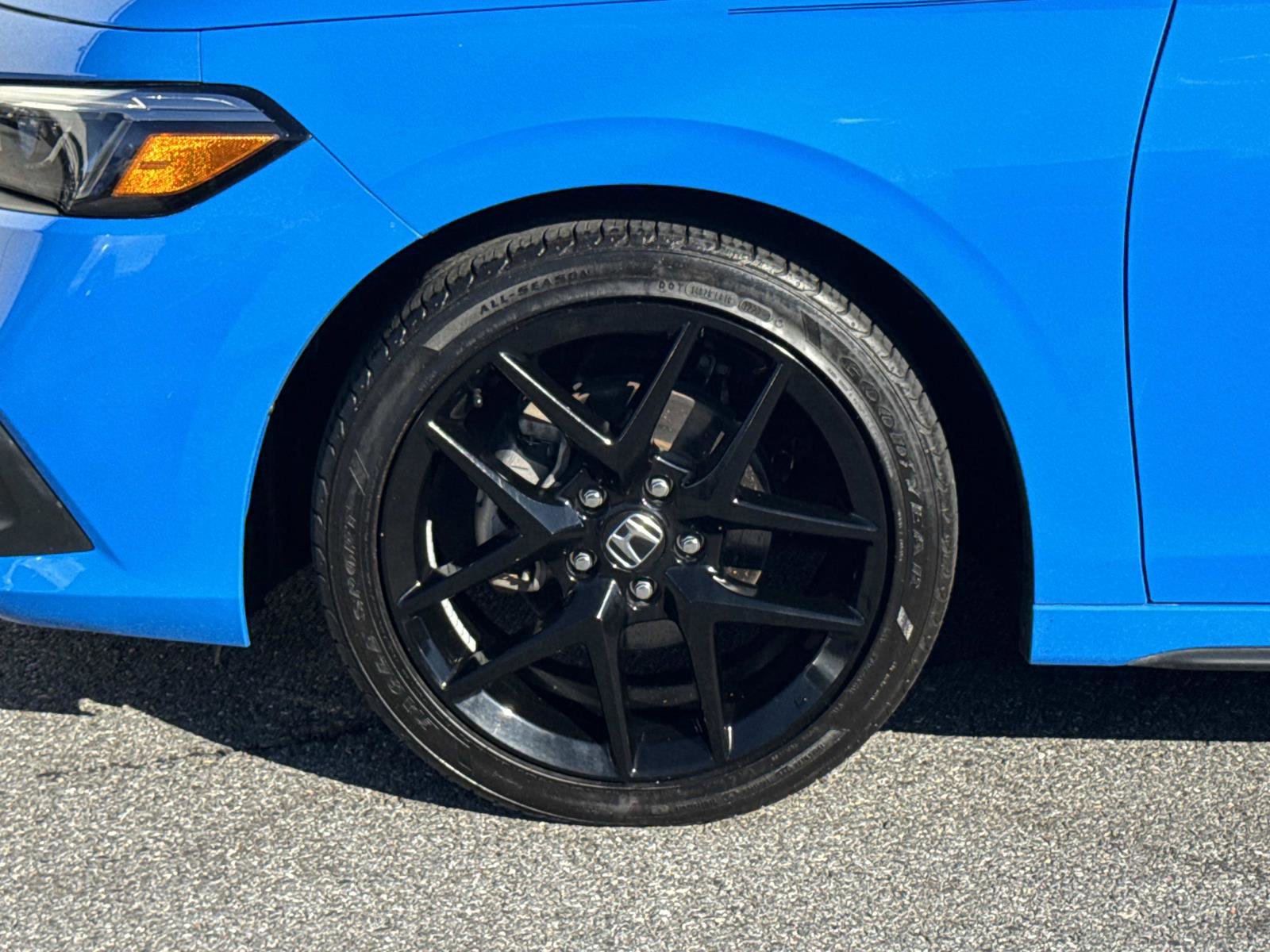 Used 2023 Honda Civic Sport image 28