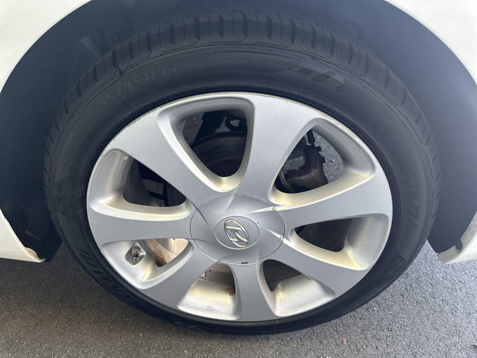 Used 2013 Hyundai Elantra Limited image 35