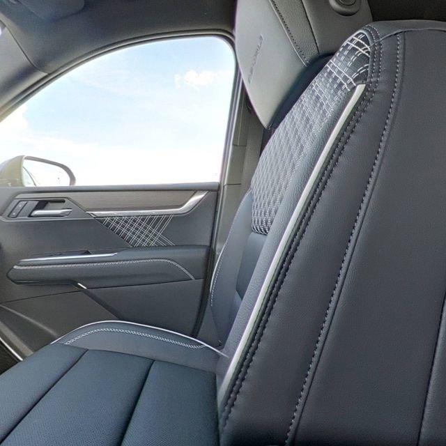 New 2026 GMC Acadia Denali image 28