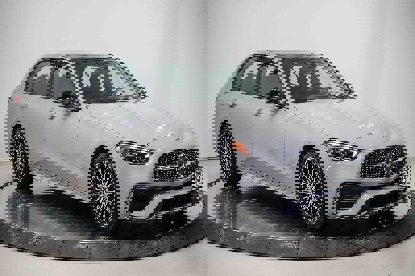 Used 2025 Mercedes-Benz C 300 Sedan image 5