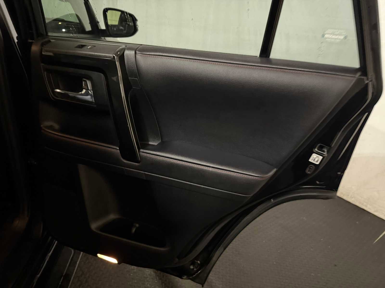 Certified 2022 Toyota 4Runner TRD Off-Road Premium w/ 4Runner Bronze Package (TMS) AWD/4WD image 27