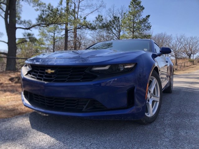 Used 2021 Chevrolet Camaro LT w/ Technology Package image 10