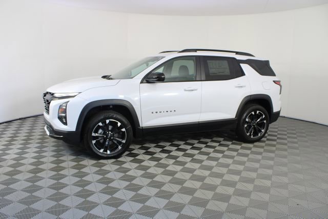 New 2026 Chevrolet Equinox RS w/ Convenience Package III image 2