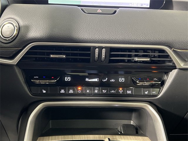 Used 2024 MAZDA CX-90 Plug-In Hybrid w/ Premium Pkg image 16