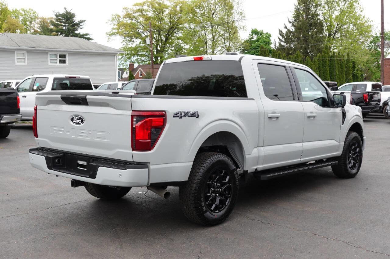 Used 2024 Ford F150 XLT w/ XLT Black Appearance Package AWD/4WD image 3