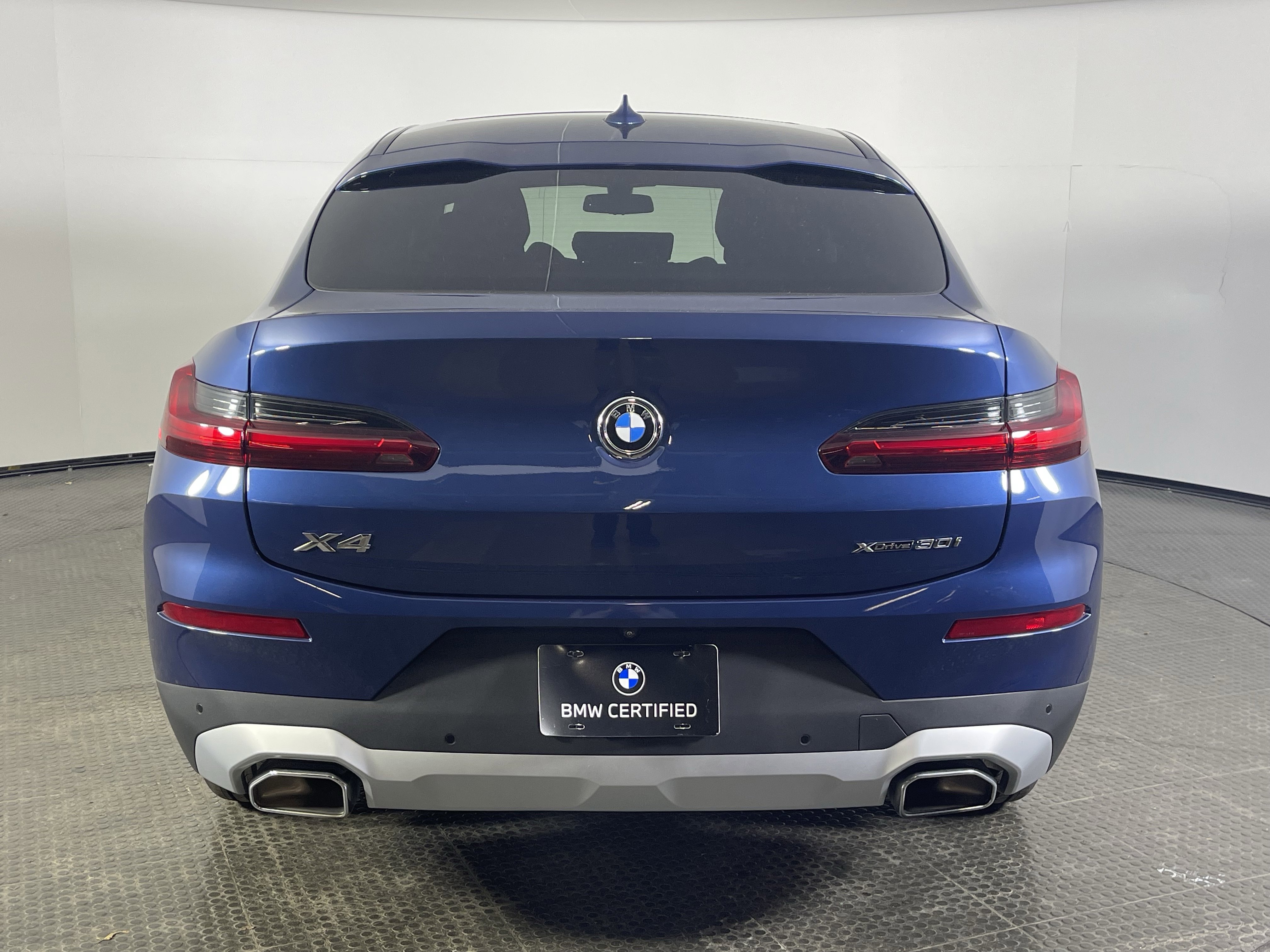 Certified 2025 BMW X4 xDrive30i image 7