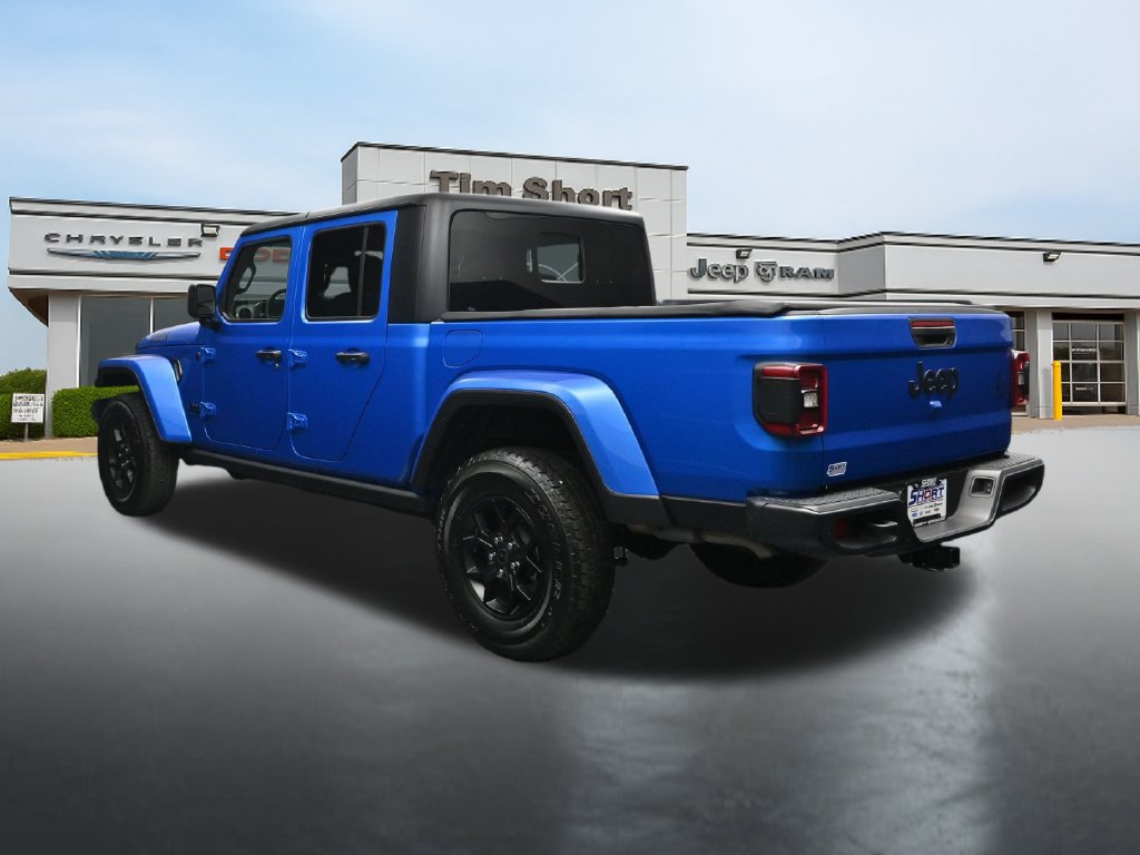 Used 2025 Jeep Gladiator Sport AWD/4WD image 3