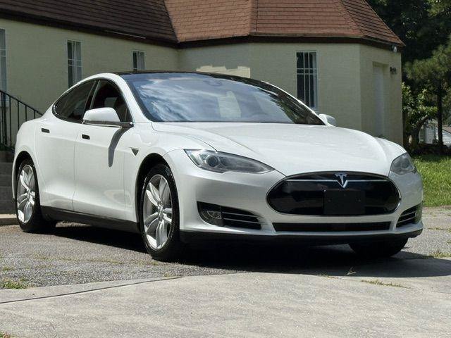 Used 2015 Tesla Model S 85 RWD image 19