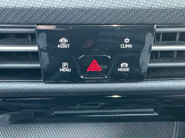Used 2024 Volkswagen Golf R AWD/4WD image 25