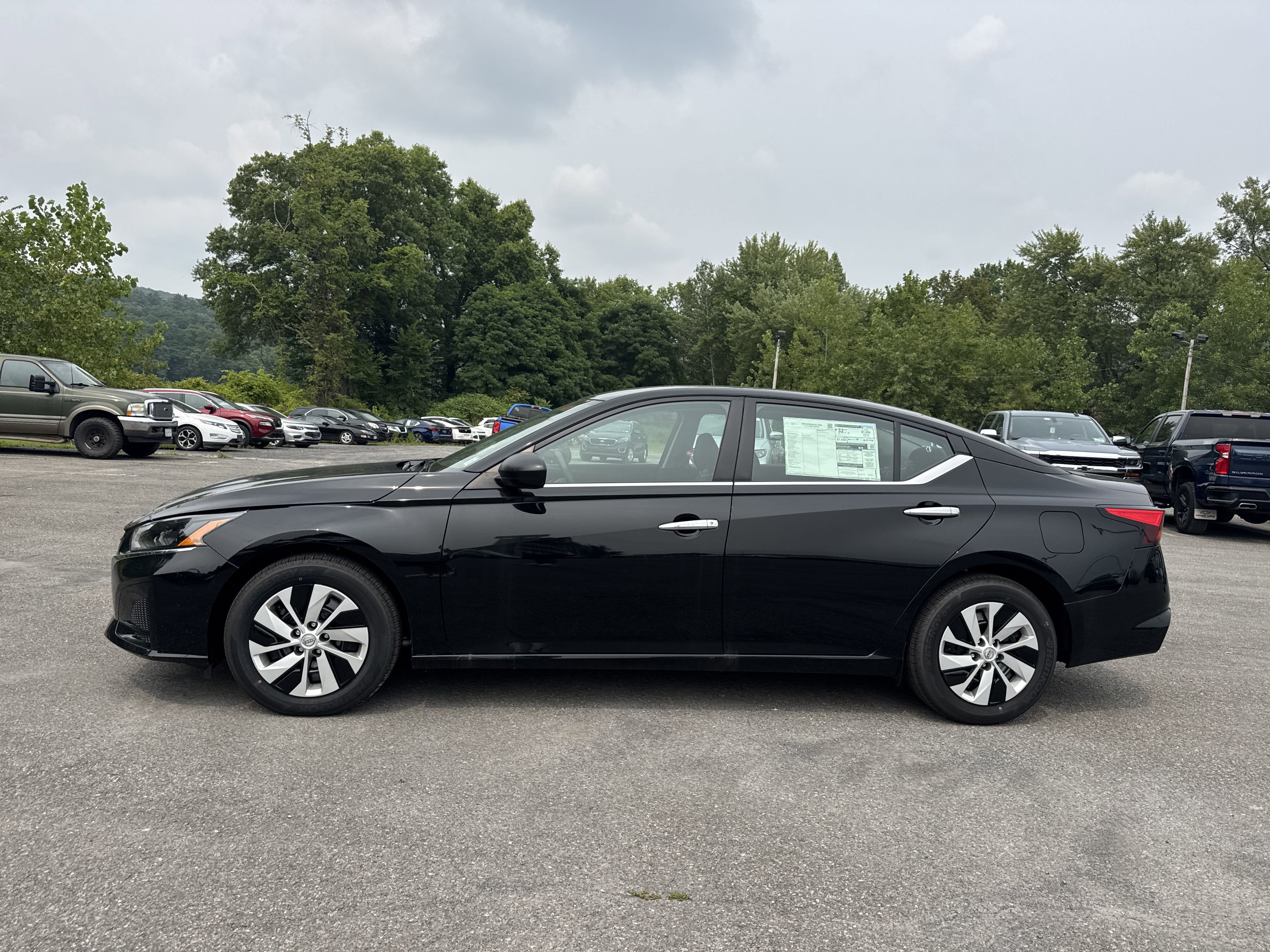 New 2025 Nissan Altima 2.5 S image 8