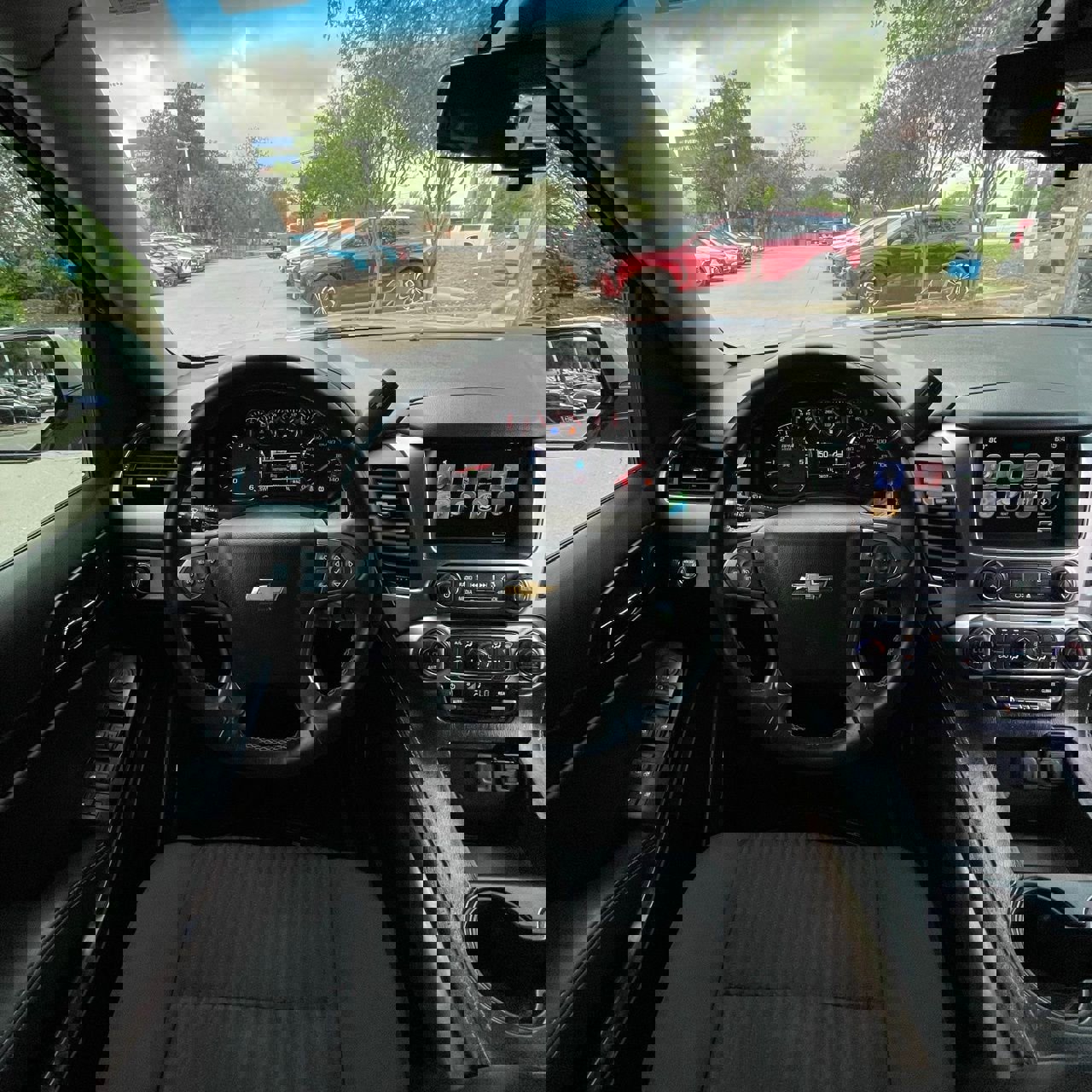 Used 2019 Chevrolet Suburban LS w/ All-Season Package RWD image 11