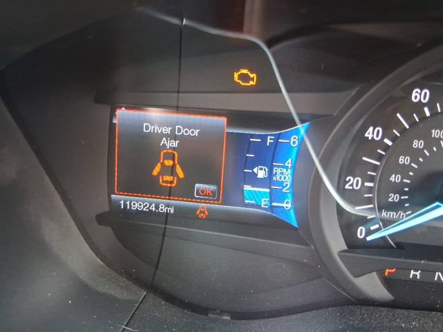 Used 2015 Ford Fusion SE FWD image 3
