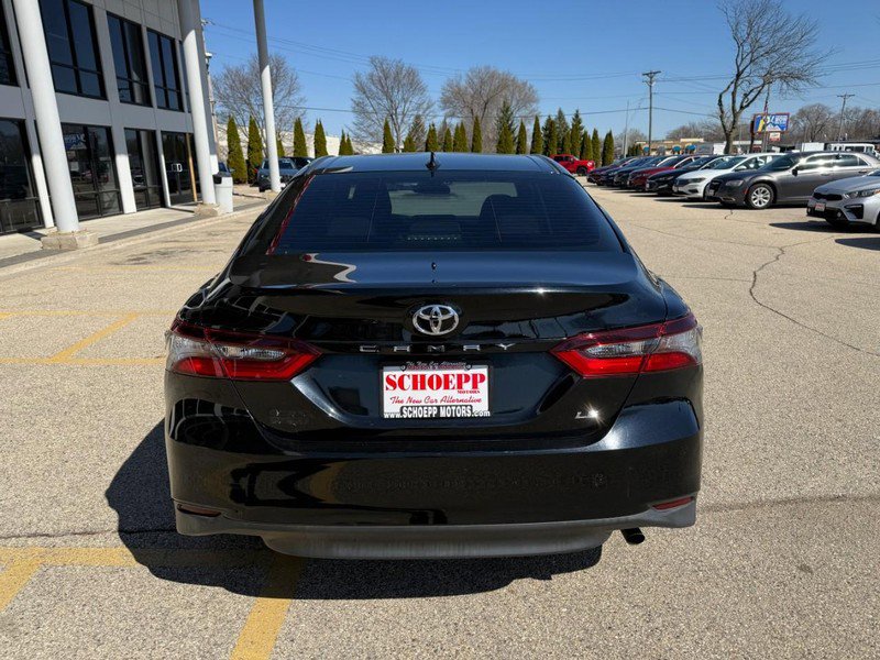 Used 2021 Toyota Camry LE FWD image 6