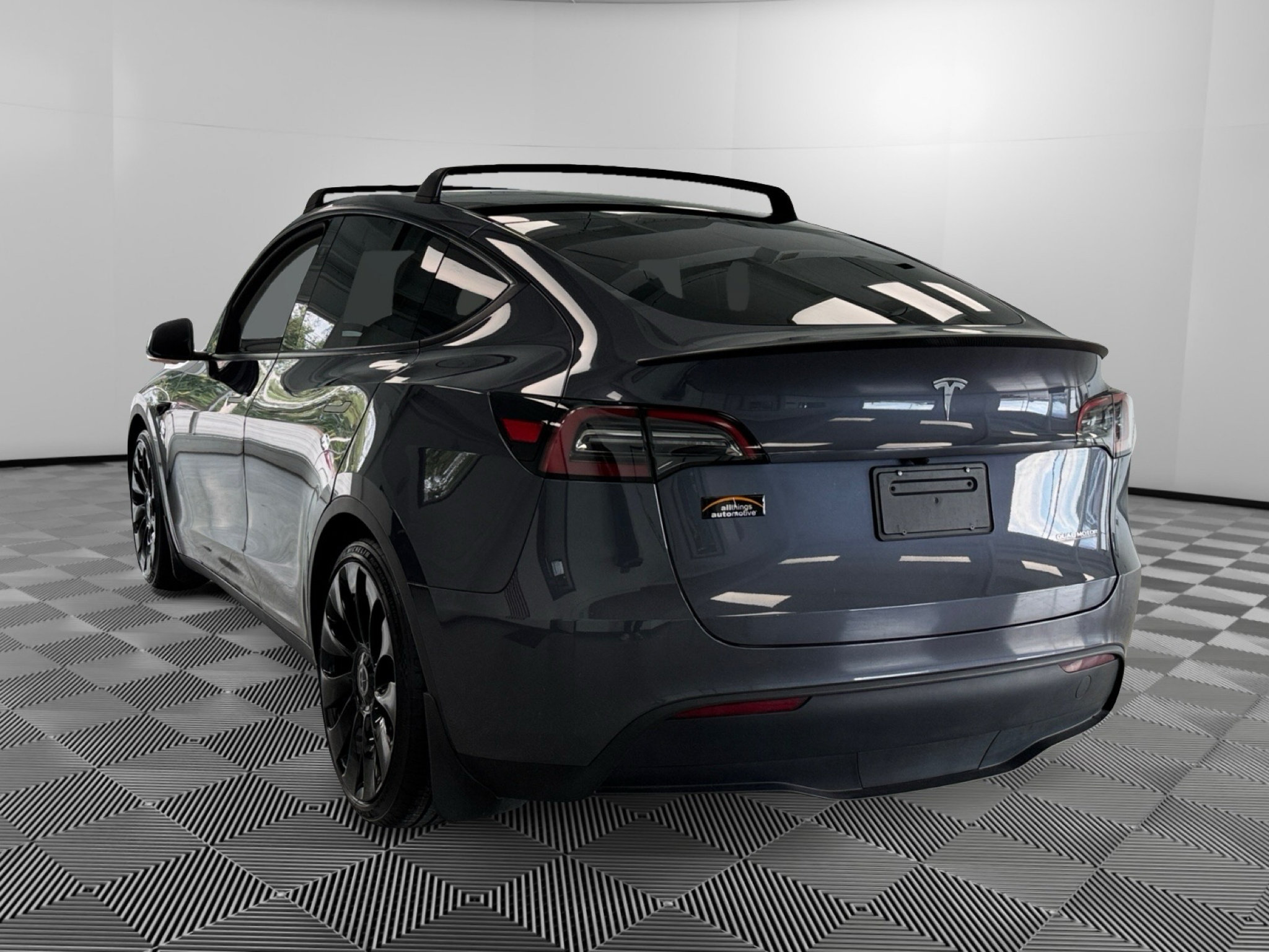 Used 2023 Tesla Model Y Performance AWD/4WD image 6