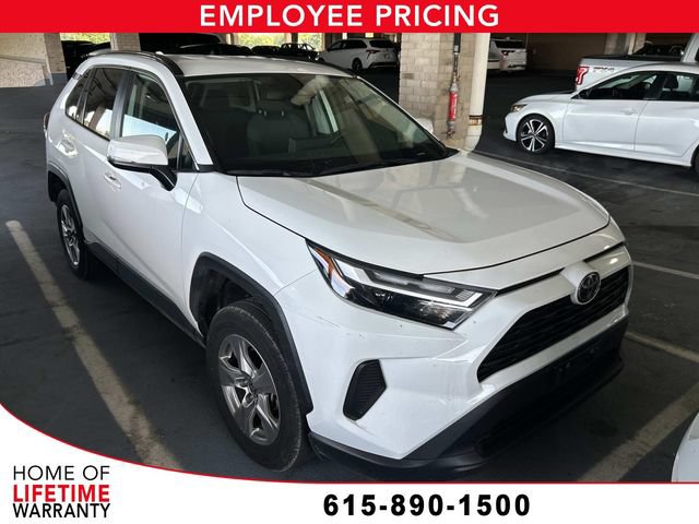 Used 2025 Toyota RAV4 XLE AWD/4WD image 1
