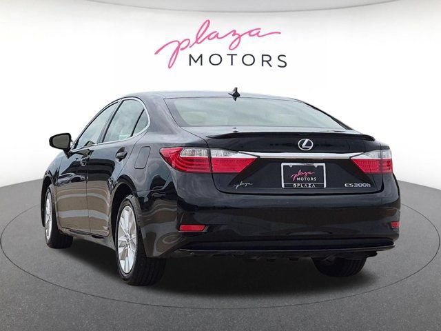 Used 2014 Lexus ES 300h w/ Luxury Package w/Bamboo Trim FWD image 7