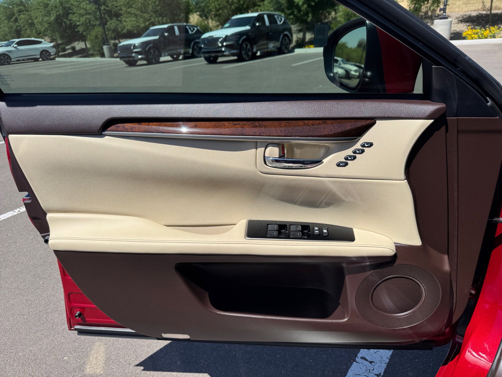 Used 2018 Lexus ES 350 w/ Navigation System Package image 13