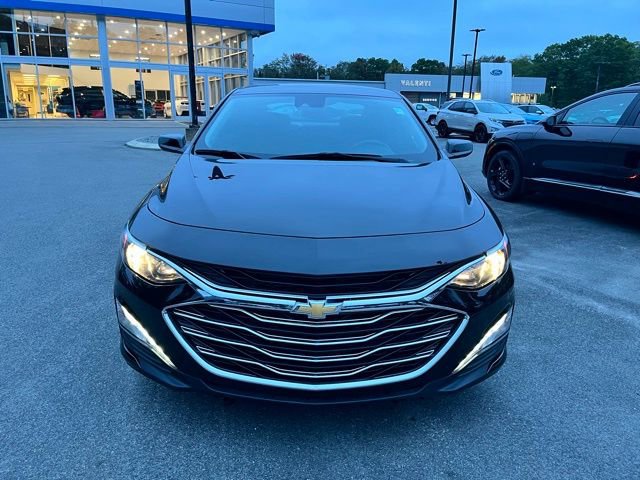 Used 2024 Chevrolet Malibu LT image 3