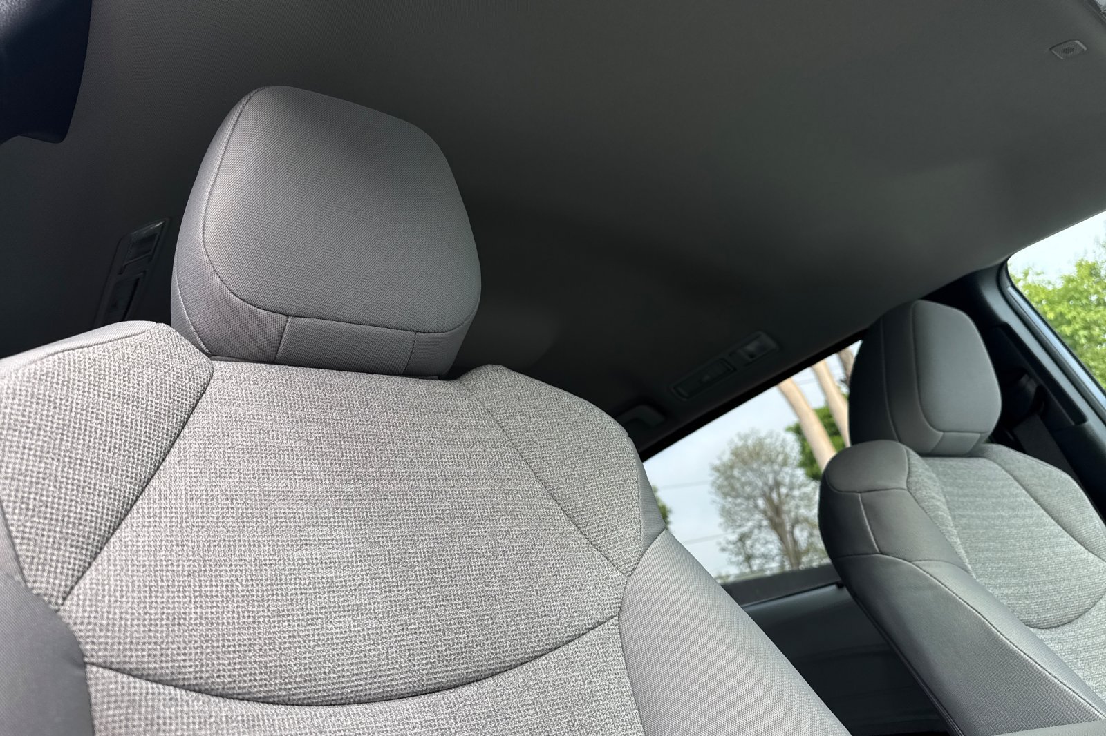 New 2026 Toyota Sienna LE FWD image 21