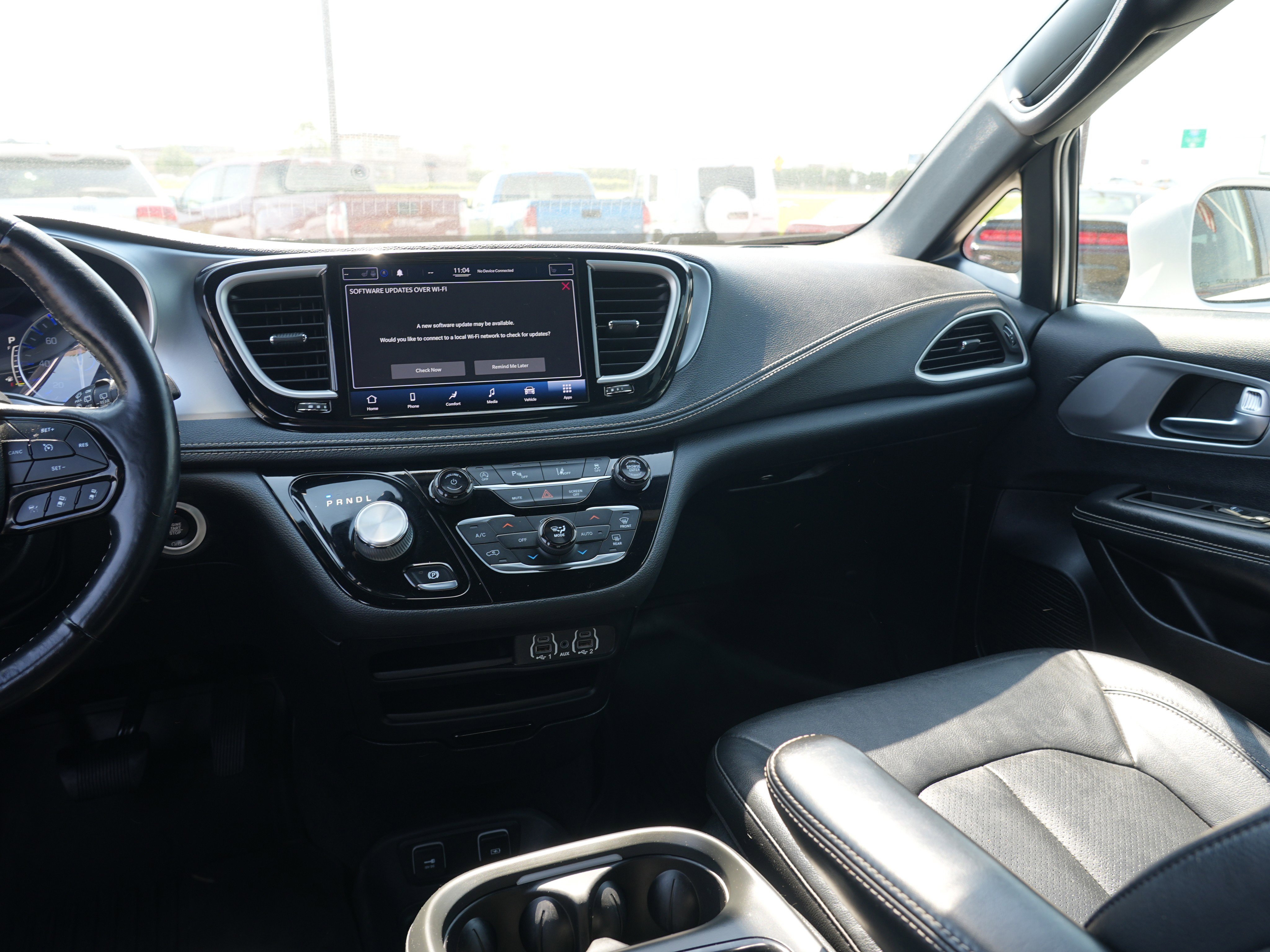 Used 2021 Chrysler Pacifica Touring-L w/ S Appearance Package FWD image 20