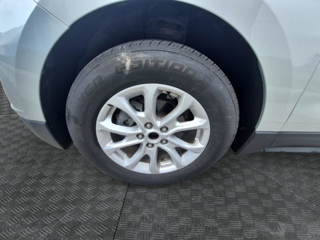 Used 2019 Chevrolet Equinox LT FWD image 13