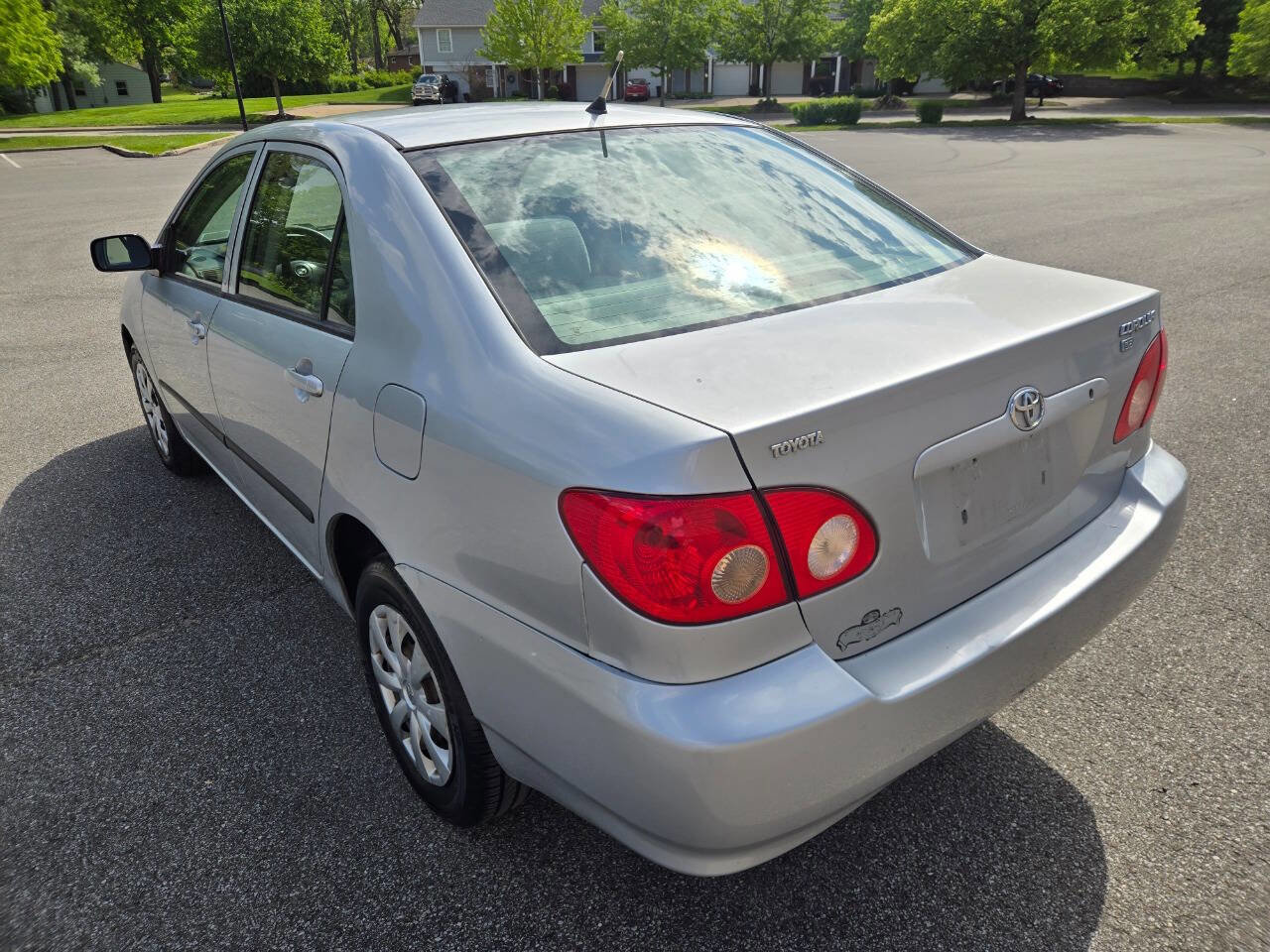 Used 2005 Toyota Corolla CE FWD image 6