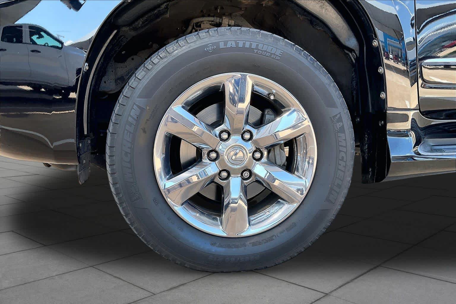 Used 2012 Lexus GX 460 Premium AWD/4WD image 11
