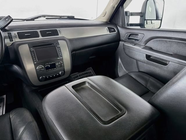 Used 2014 Chevrolet Silverado 2500 LTZ AWD/4WD image 23