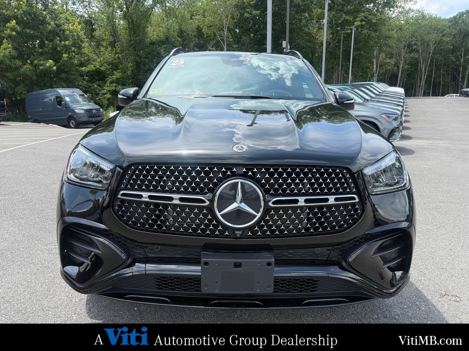 Certified 2025 Mercedes-Benz GLE 350 4MATIC w/ AMG Line Exterior image 3