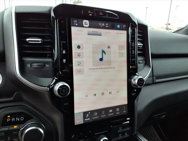 New 2026 RAM 1500 4x4 Crew Cab image 21