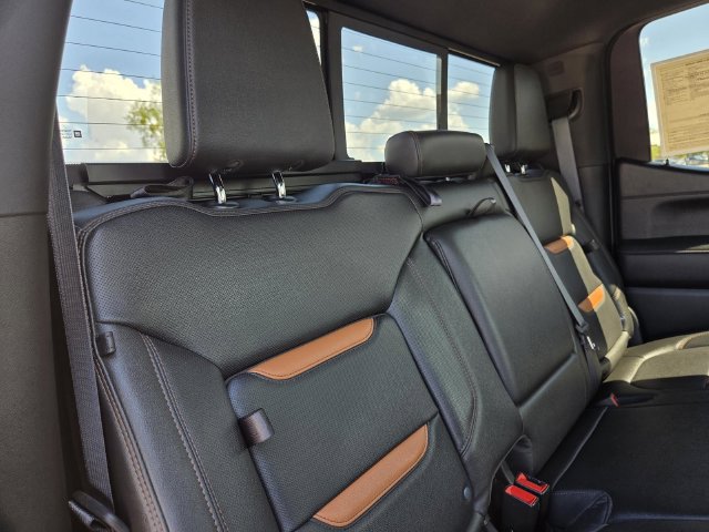 Used 2021 GMC Sierra 1500 AT4 w/ AT4 Value Package AWD/4WD image 30