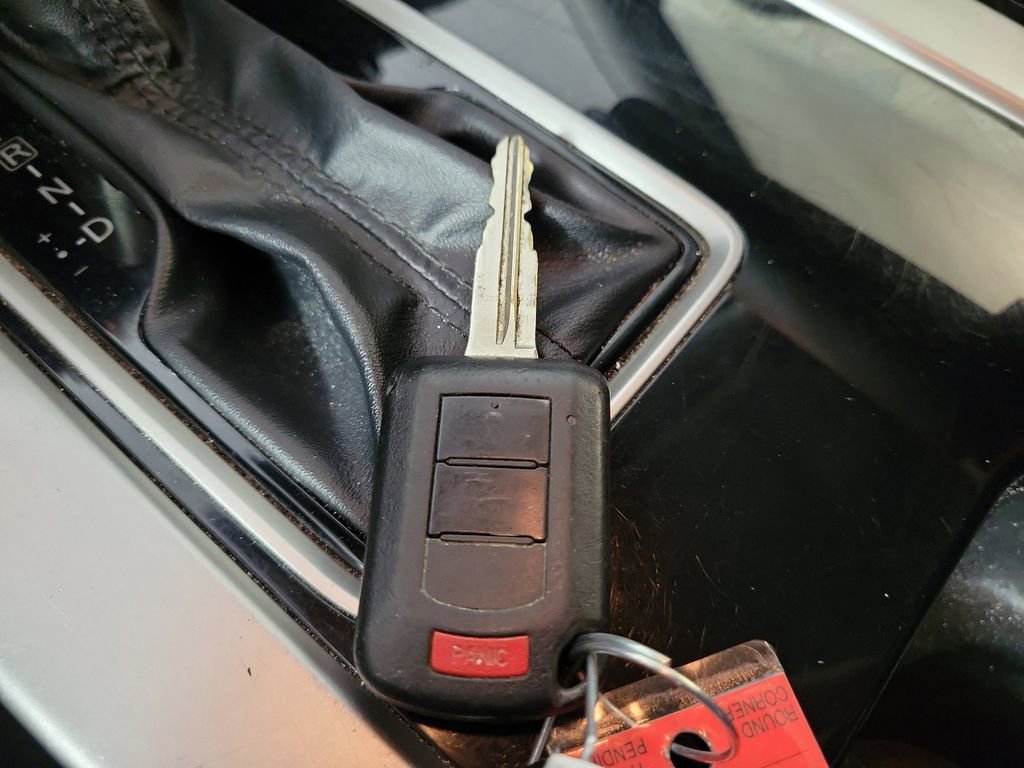 Used 2023 Mitsubishi Eclipse Cross LE image 26