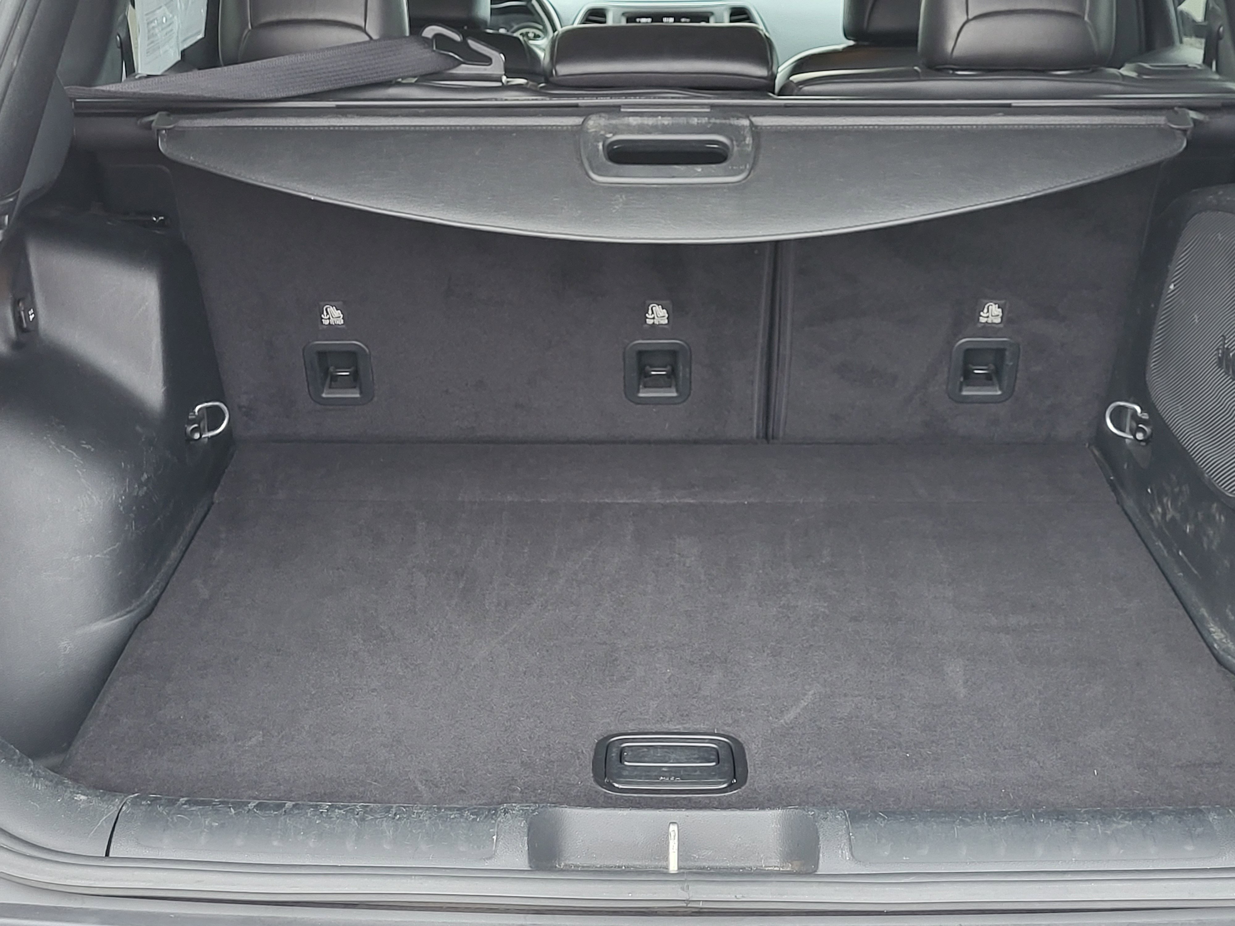 Used 2020 Jeep Cherokee Trailhawk image 29