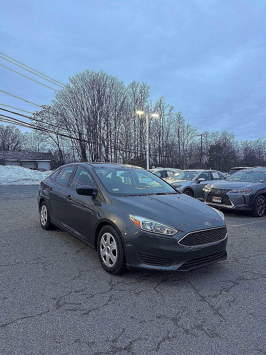 Used 2018 Ford Focus S image 5
