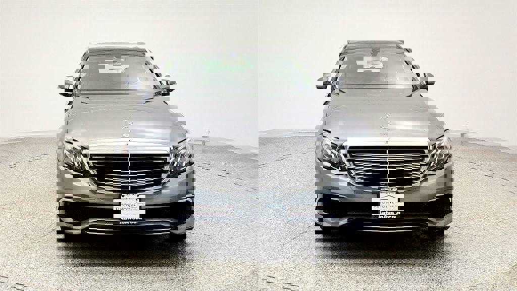 Used 2020 Mercedes-Benz E 450 4MATIC Wagon image 2