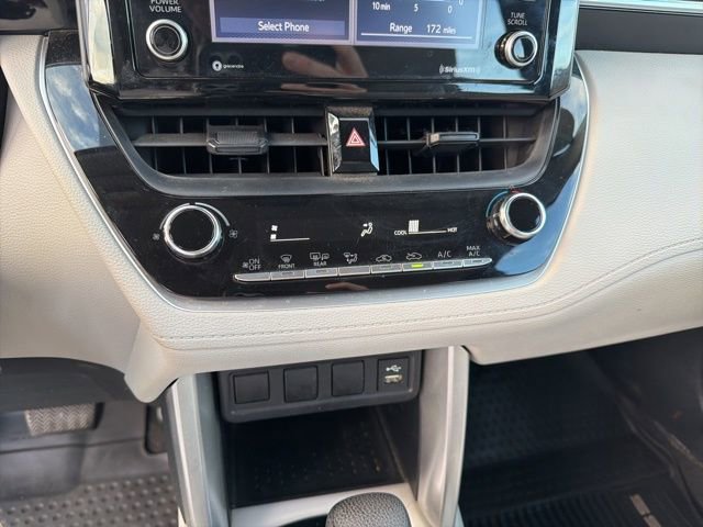 Used 2022 Toyota Corolla Cross L image 24