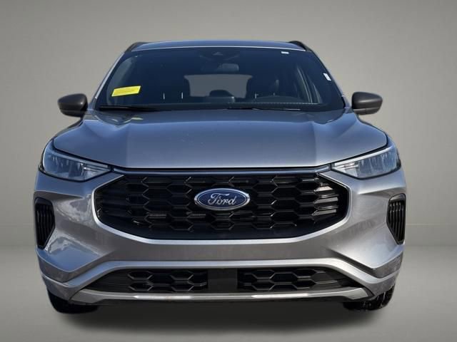 Used 2023 Ford Escape ST-Line image 9