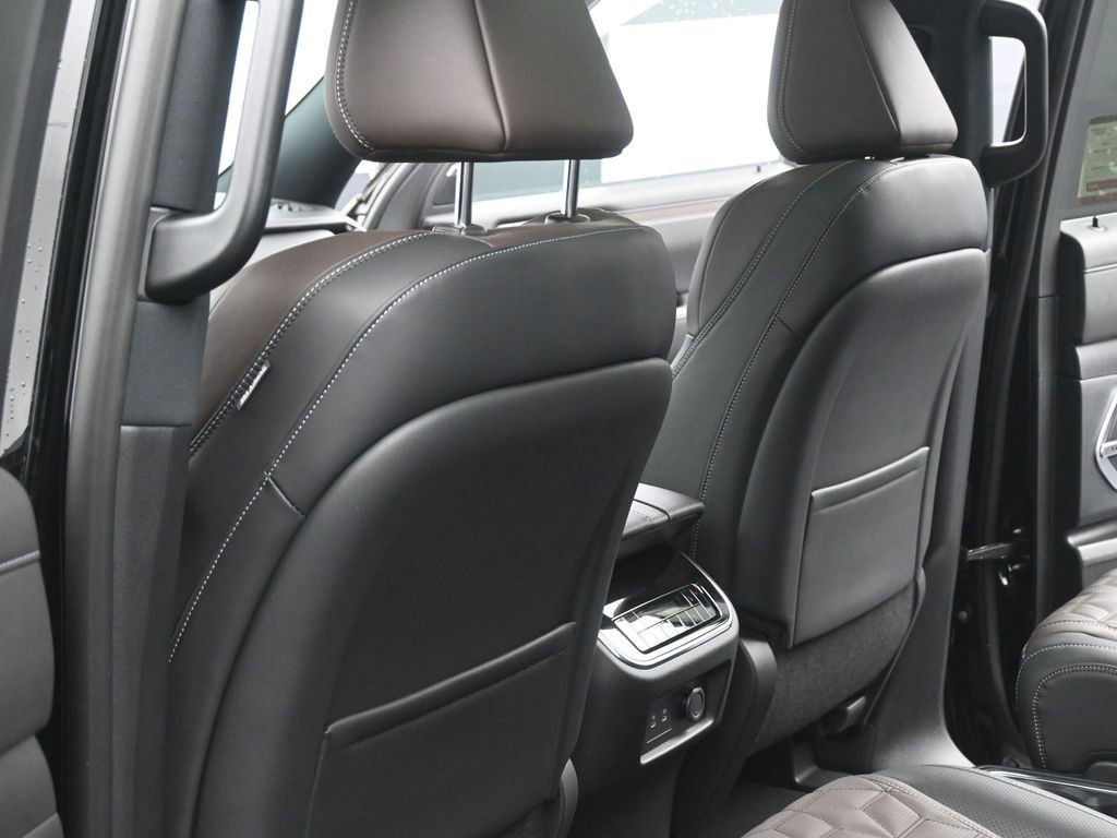 New 2026 Nissan Armada Platinum Reserve image 19