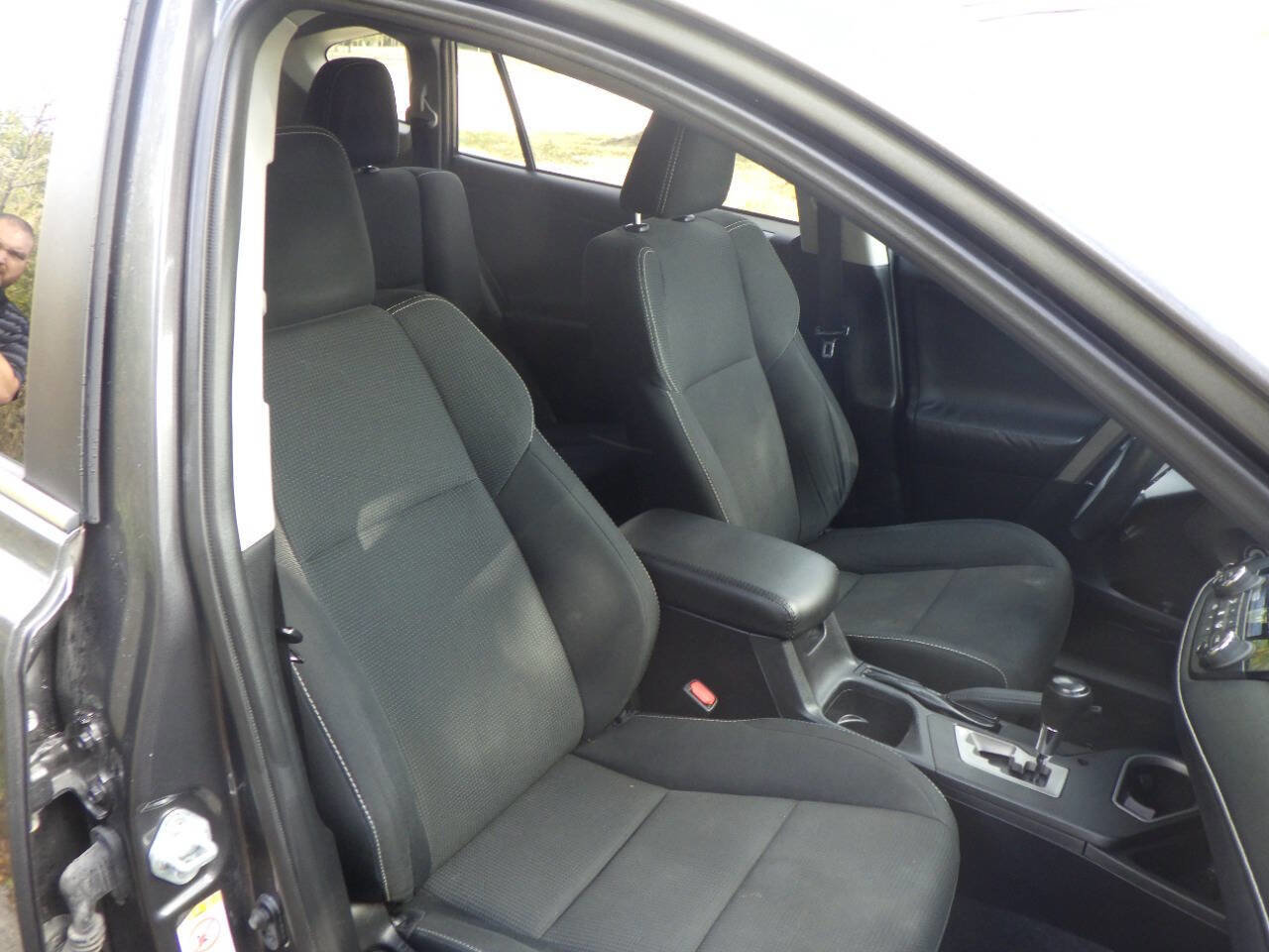 Used 2017 Toyota RAV4 XLE w/ Premium Special Value Package FWD image 16