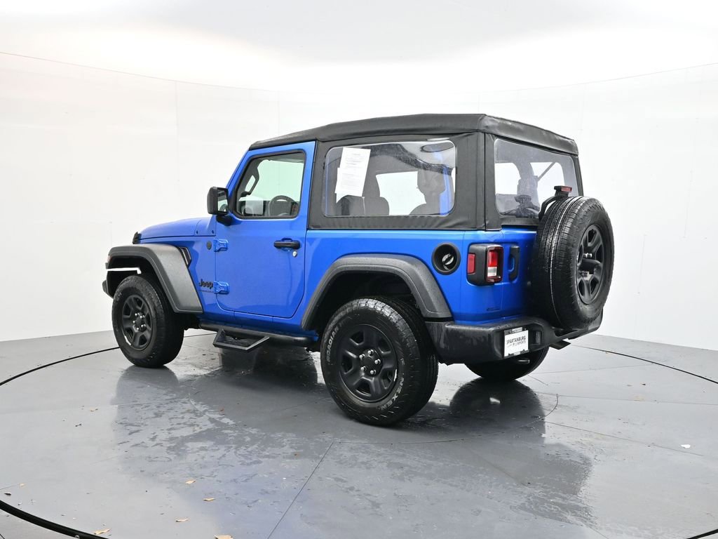 Used 2025 Jeep Wrangler Sport image 5
