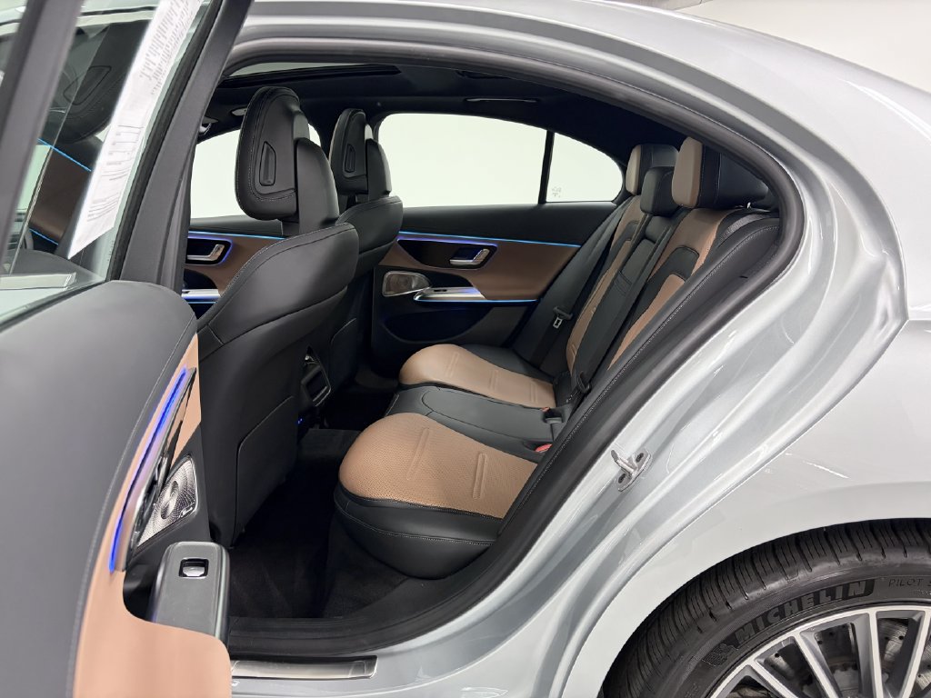 Certified 2025 Mercedes-Benz E 53 AMG e 4MATIC Sedan image 18