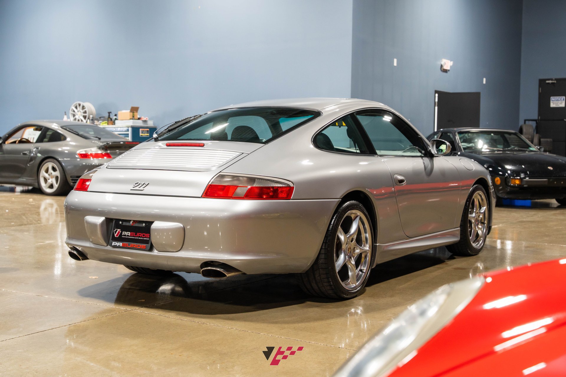Used 2004 Porsche 911 40th Anniversary RWD image 6