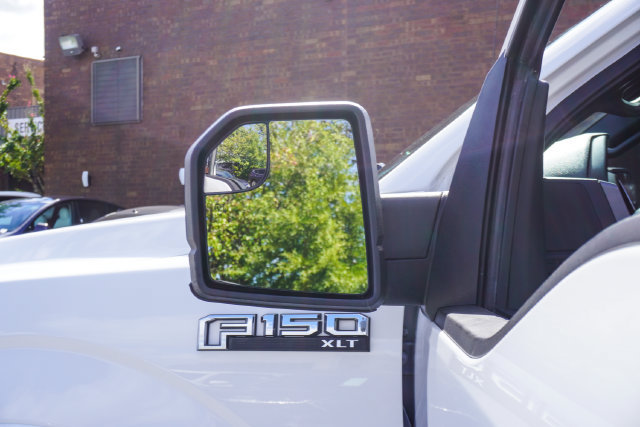 Used 2018 Ford F150 XLT w/ Equipment Group 302A Luxury AWD/4WD image 31