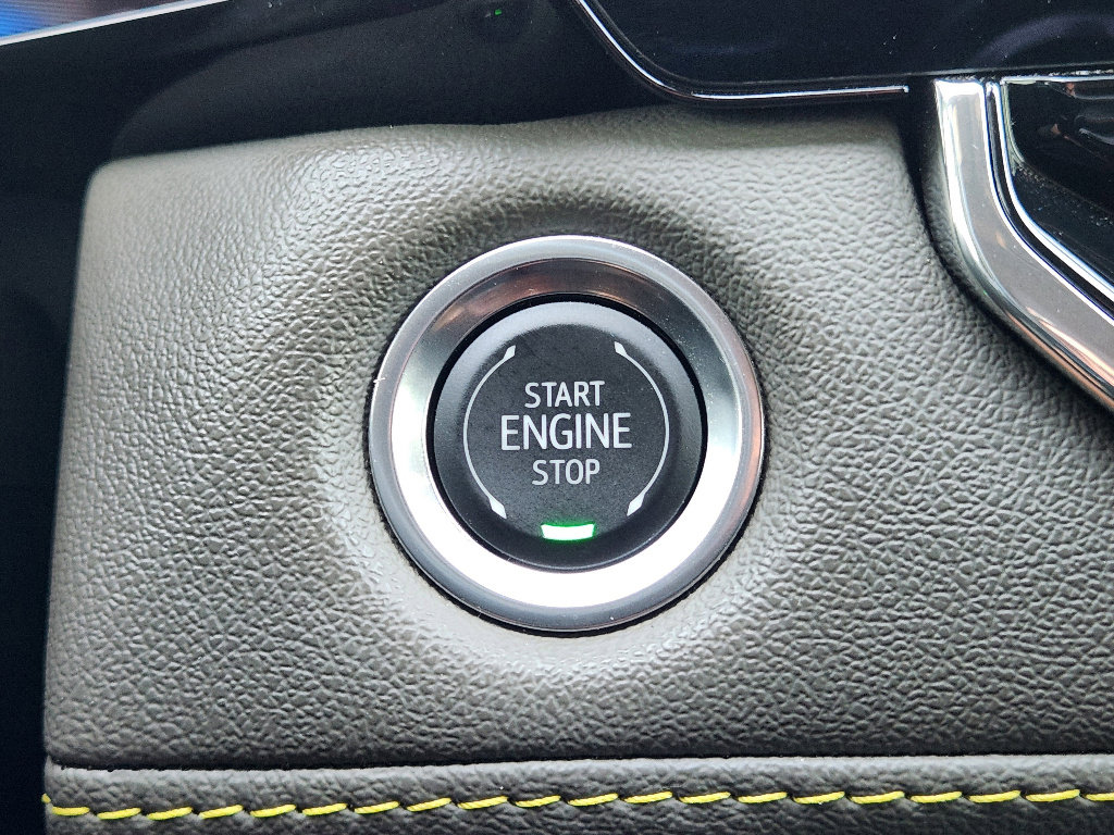 Used 2025 Chevrolet Colorado ZR2 w/ Technology Package image 23