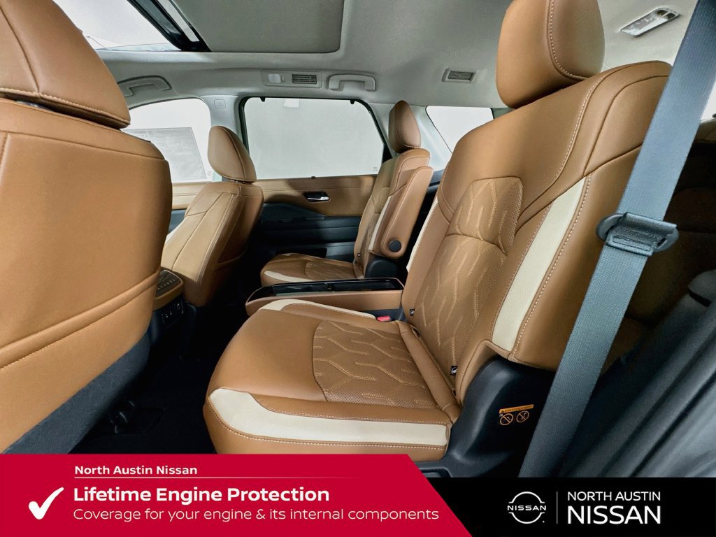 New 2026 Nissan Pathfinder Platinum FWD image 31