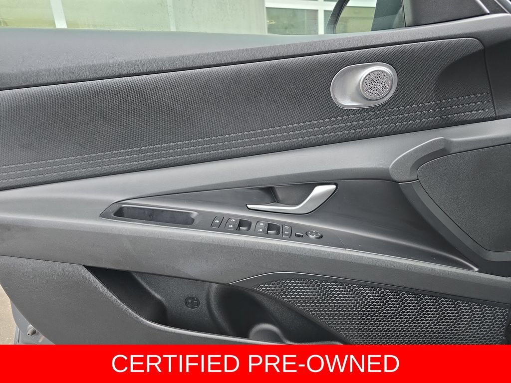 Certified 2026 Hyundai Elantra SE FWD image 27