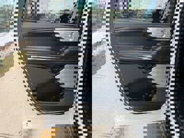 Used 2025 Lincoln Navigator L Black Label image 24