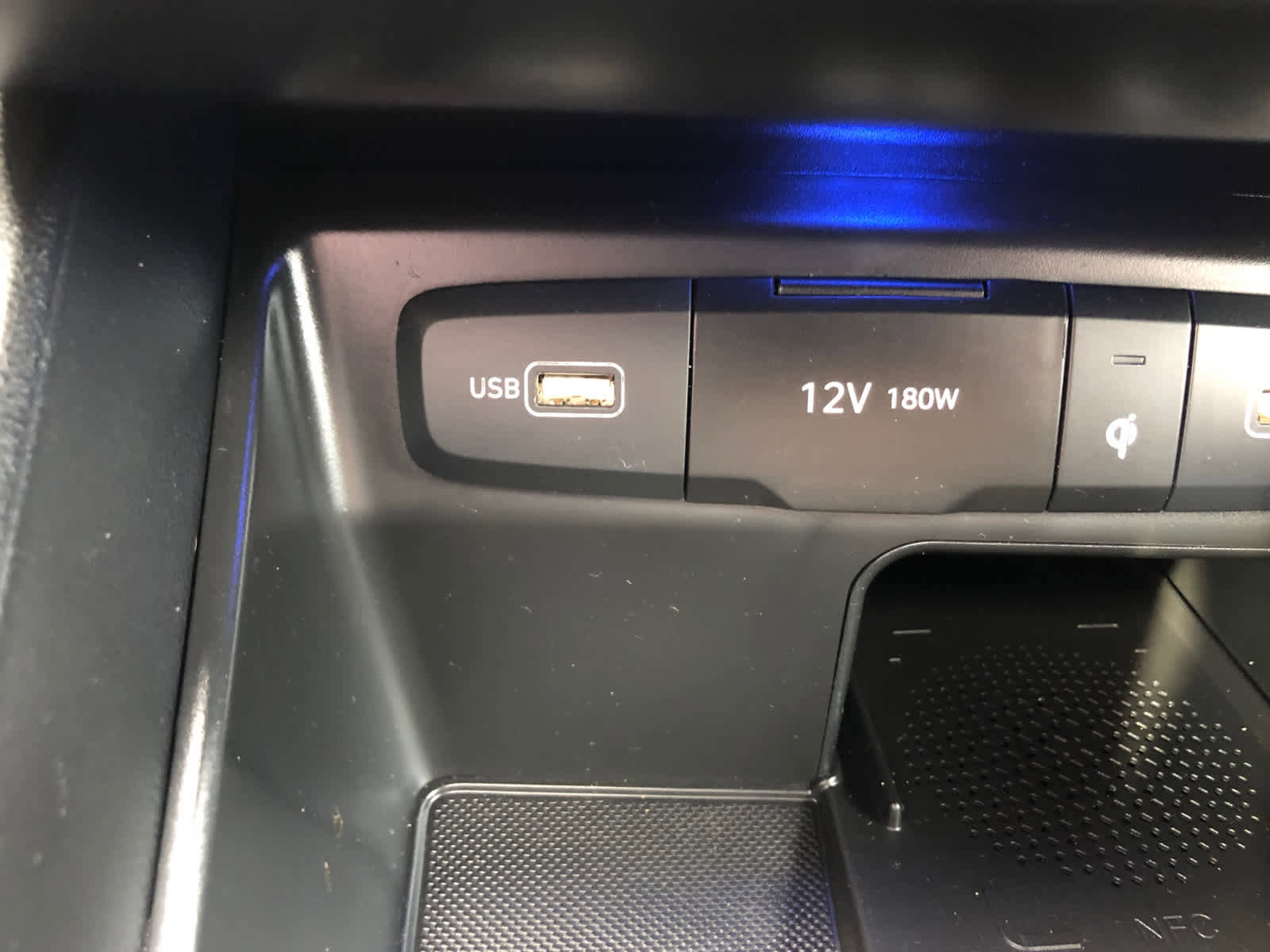 Certified 2024 Hyundai Santa Cruz Limited image 18